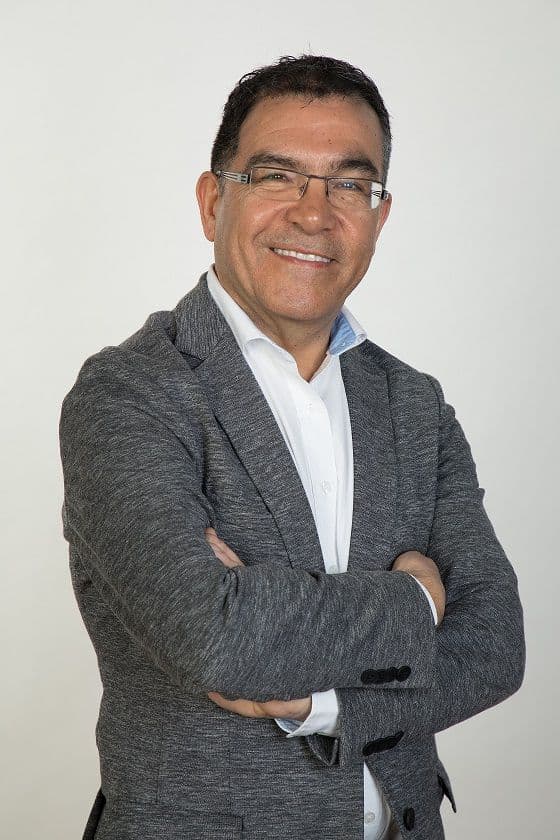 Portrait Dr. Reza